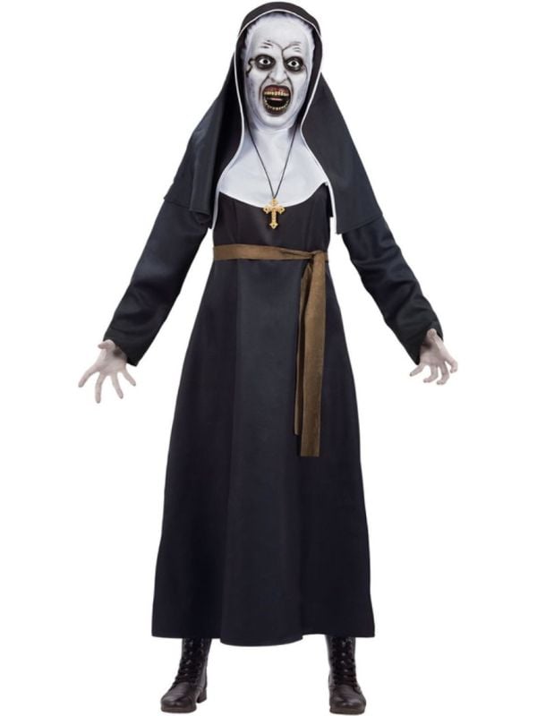 The Nun Valak Pak Zwart